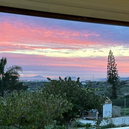 Dom wakacyjny Vintage With Stunning Vieuws *
